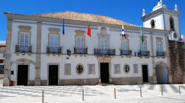 Loulé cobra taxa turística até dois euros por dia a partir de hoje