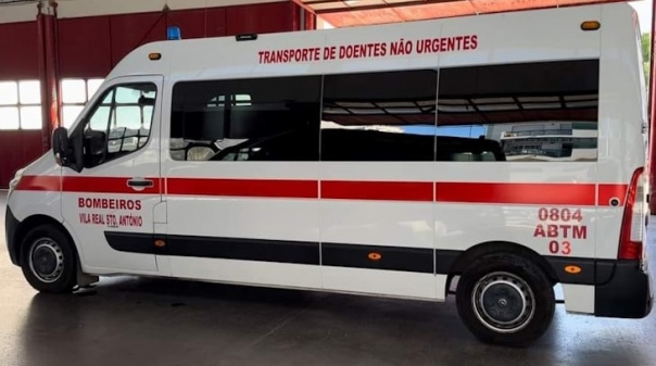 Bombeiros de Vila Real de Santo António e Castro Marim reativam serviço de transportes de doentes não urgentes 