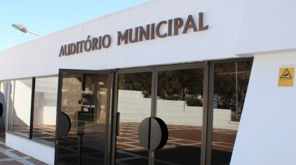 Auditório Municipal de Albufeira recebe musical "Natal Doce Natal"