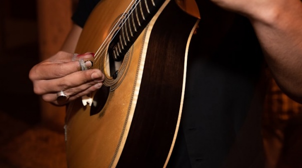 Quarteira comemora Dia Mundial do Fado com as fadistas Beatriz Pereira e Sara Gonçalves