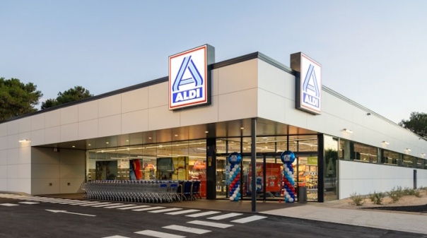 Aldi abre nova loja no Parchal e reserva surpresas para os clientes