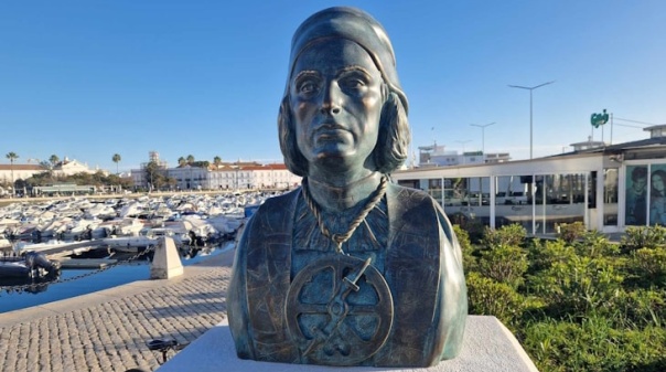 União das Freguesias de Faro inaugurou busto de Bartolomeu Dias 