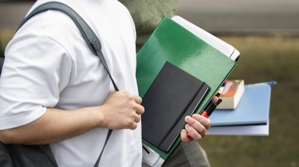 Há cada vez mais alunos nas escolas mas muitos não aprendem