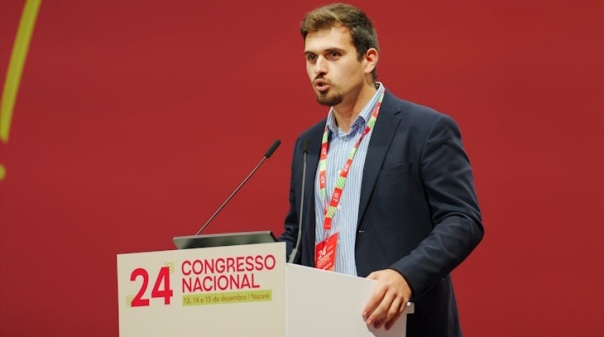 Algarvio João Pimenta eleito secretário nacional da Juventude Socialista