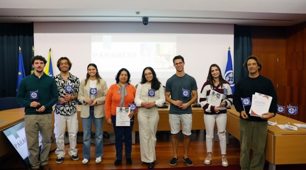 Associação Terras do Infante distingue 12 alunos «pela excelência dos resultados escolares»