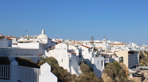 Manifestações anti-imigração e contra a discriminação hoje em Albufeira