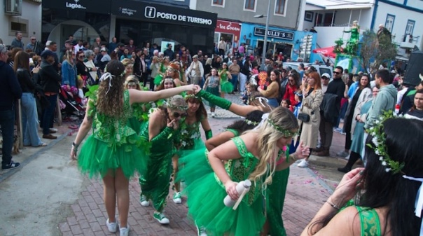 Carnaval da Praia do Carvoeiro atraiu milhares de foliões