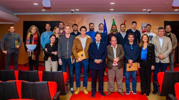 Primeiros formandos da Academia Profissional do Município de Albufeira receberam diplomas