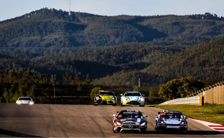 Machado e Durán sagram-se campeões do Iberian Supercars no AIA 