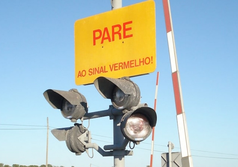 Silves: Trânsito desviado para trabalhos em passagem de nível